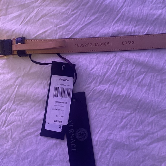 $400 Versace belt (Authentic) too small and not able to return.. - Picture 3 of 3
